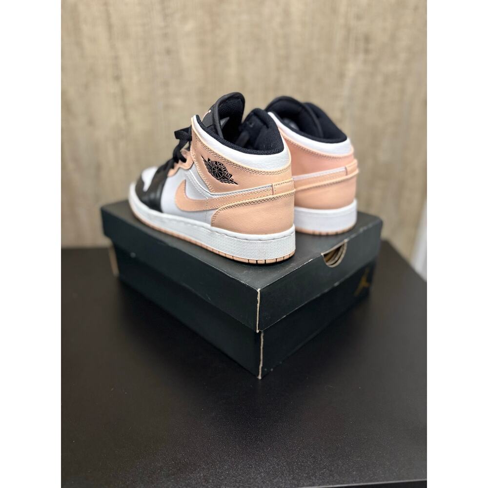 SZ 4.5Y/6W - Jordan 1 Mid Wht/Arctic Orange-Blk, Gently Used - Picture 2 of 4